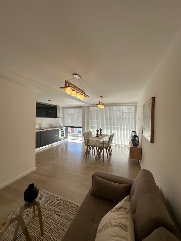 DEPARTAMENTO 2 AMBIENTES CON BALCON, A ESTRENAR, EN PLAZA COLON