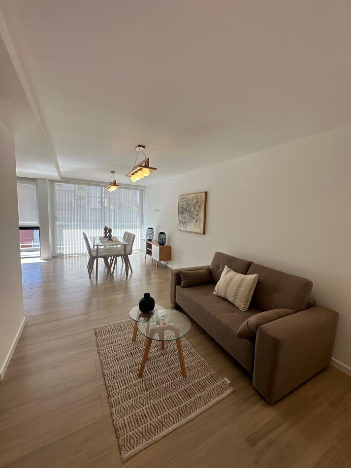 DEPARTAMENTO 2 AMBIENTES CON BALCON, A ESTRENAR, EN PLAZA COLON