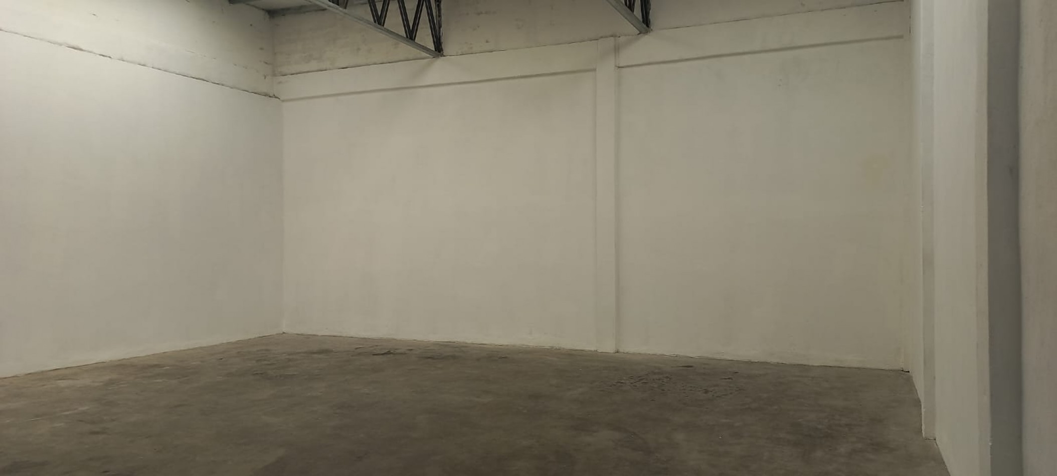 GALPON DE 100M2 CON LOCAL AL FRENTE SOBRE AV. ALIO