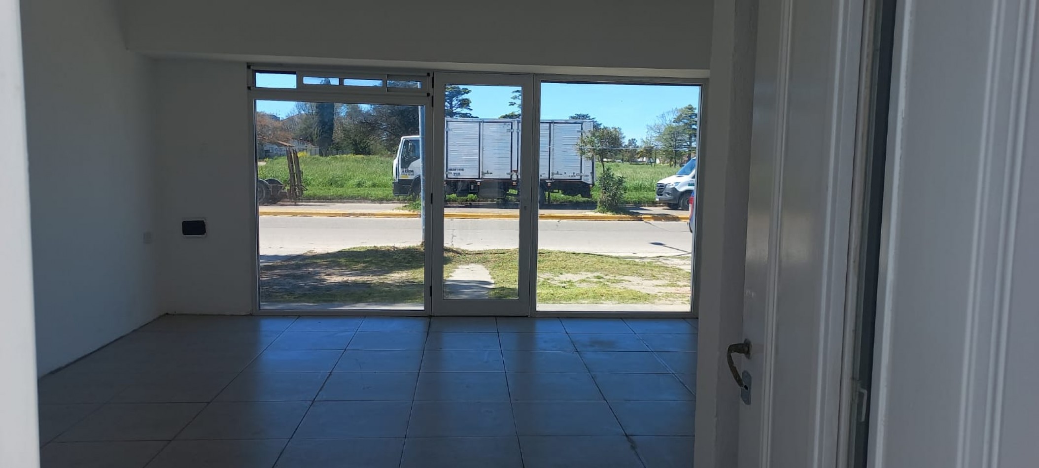 GALPON DE 100M2 CON LOCAL AL FRENTE SOBRE AV. ALIO