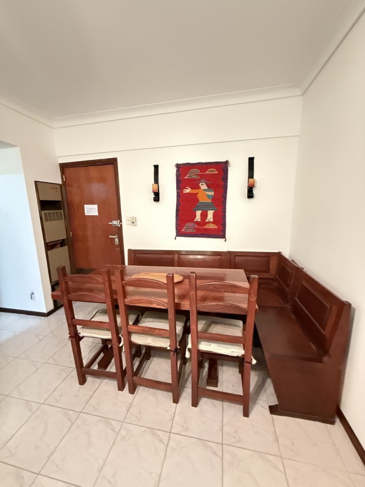 Departamento dos ambientes con cochera cubierta  y baulera