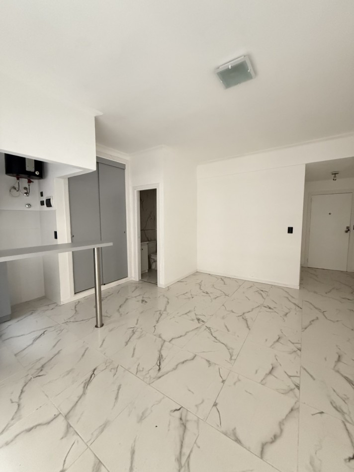 Departamento monoambiente a la calle 