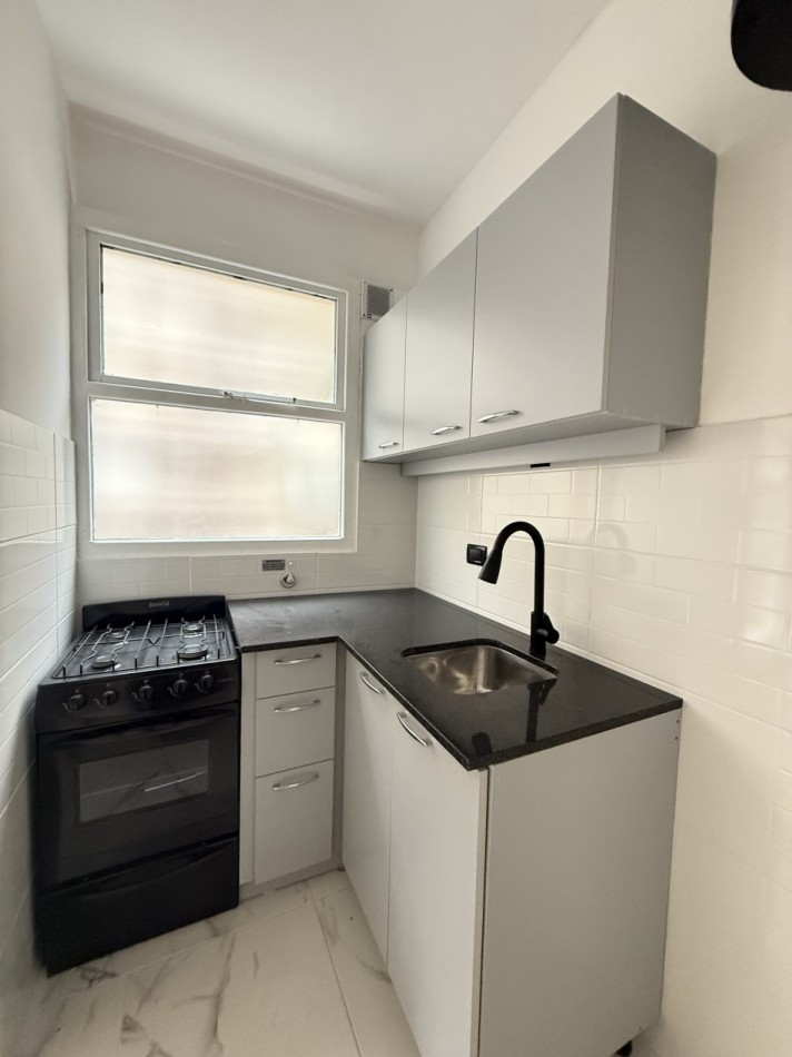 Departamento monoambiente a la calle 