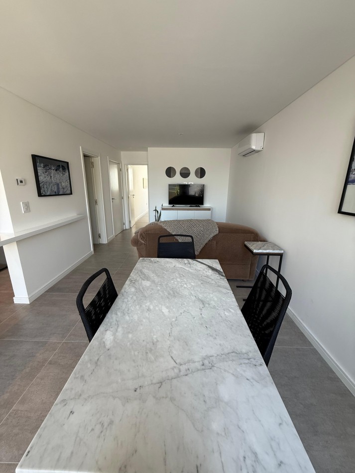 VENTA - 2 AMBIENTES A ESTRENAR - PZA MITRE