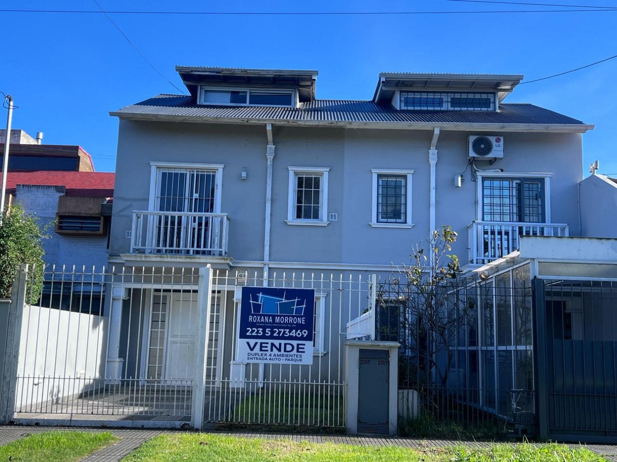VENTA HERMOSO DUPLEX DE 4 AMBIENTES, ENTRADA D E AUTO Y PARQUE,  ZONA CONSTITUCION