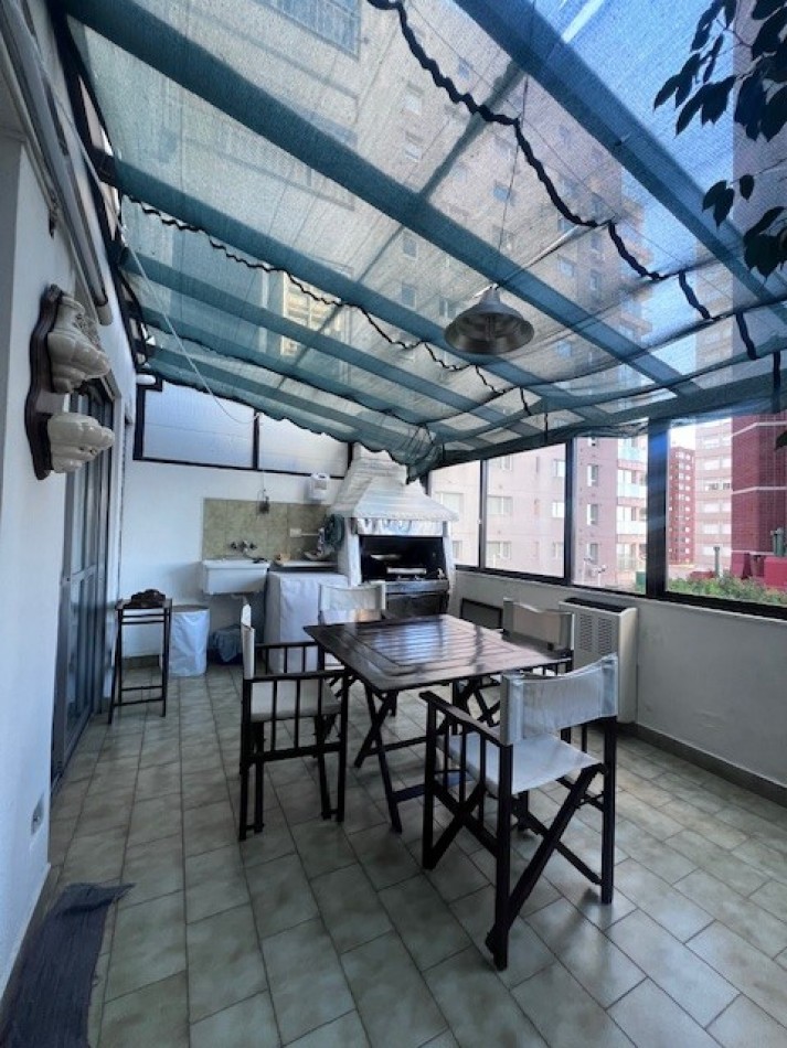 ALQUILER  HERMOSO DEPARTAMENTO EN SEMIPISO, 3 AMB. CON DEPENDENIAS, TERRAZA PROPIA Y COCHERA, LOMAS DE STELLA MARIS