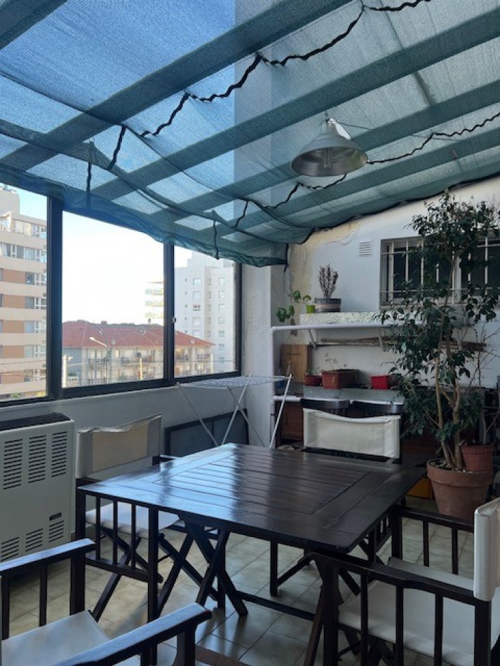 ALQUILER  HERMOSO DEPARTAMENTO EN SEMIPISO, 3 AMB. CON DEPENDENIAS, TERRAZA PROPIA Y COCHERA, LOMAS DE STELLA MARIS