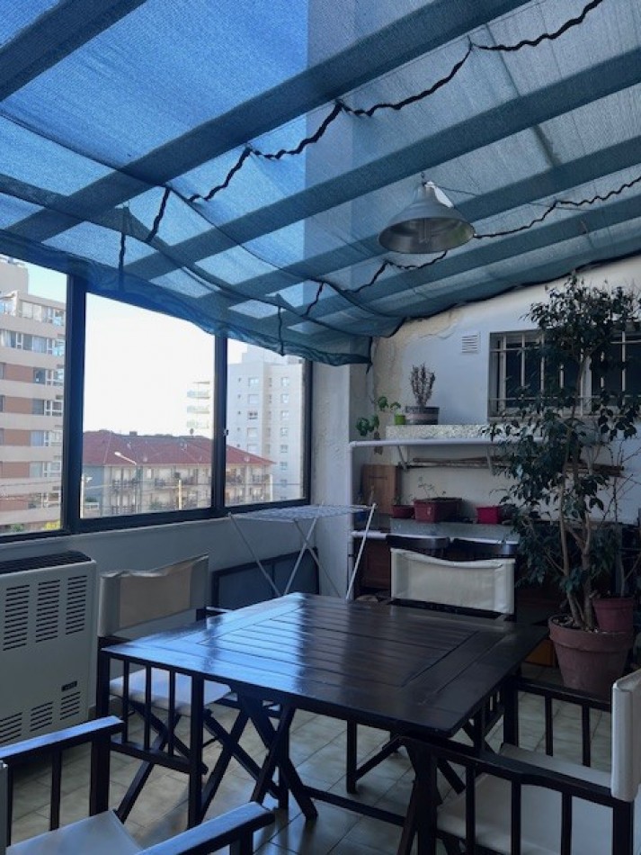 ALQUILER  HERMOSO DEPARTAMENTO EN SEMIPISO, 3 AMB. CON DEPENDENIAS, TERRAZA PROPIA Y COCHERA, LOMAS DE STELLA MARIS