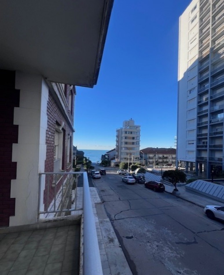 ALQUILER  HERMOSO DEPARTAMENTO EN SEMIPISO, 3 AMB. CON DEPENDENIAS, TERRAZA PROPIA Y COCHERA, LOMAS DE STELLA MARIS