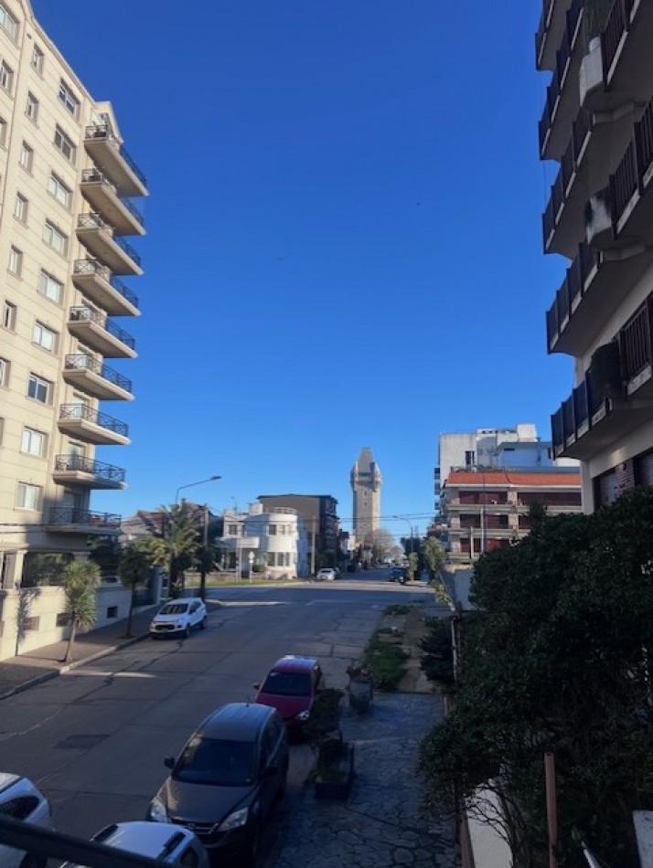 ALQUILER  HERMOSO DEPARTAMENTO EN SEMIPISO, 3 AMB. CON DEPENDENIAS, TERRAZA PROPIA Y COCHERA, LOMAS DE STELLA MARIS