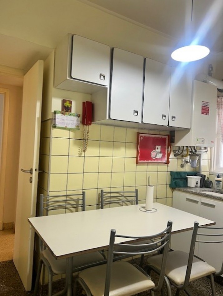 VENTA DEPARTAMENTO.  3 AMB.,  ZONA PLAZA MITRE