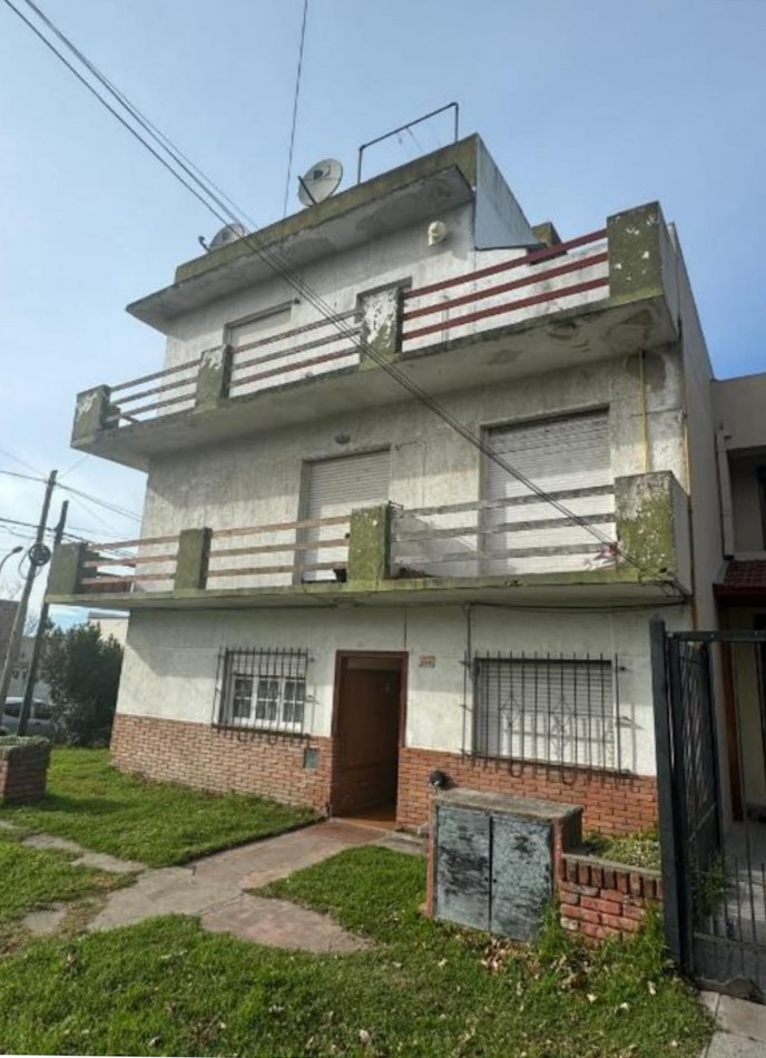 VENTA PH 2 AMB. PB. AL FRENTE y CON PATIO. ZONA COLINAS DE PERALTA RAMOS