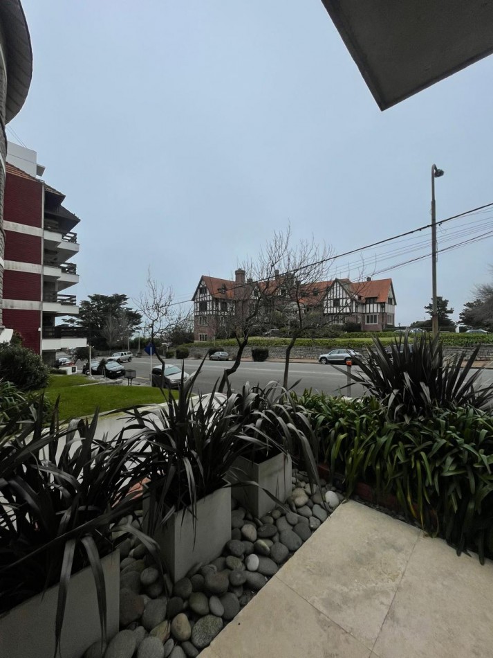 DEPARTAMENTO, PISO 3 AMB. CON COCHERA VISTA PLENA AL GOLF CLUB MDP Y MAR, BALCON CORRIDO PERIMETRAL, QUINCHO, GYM, SOFIA IV