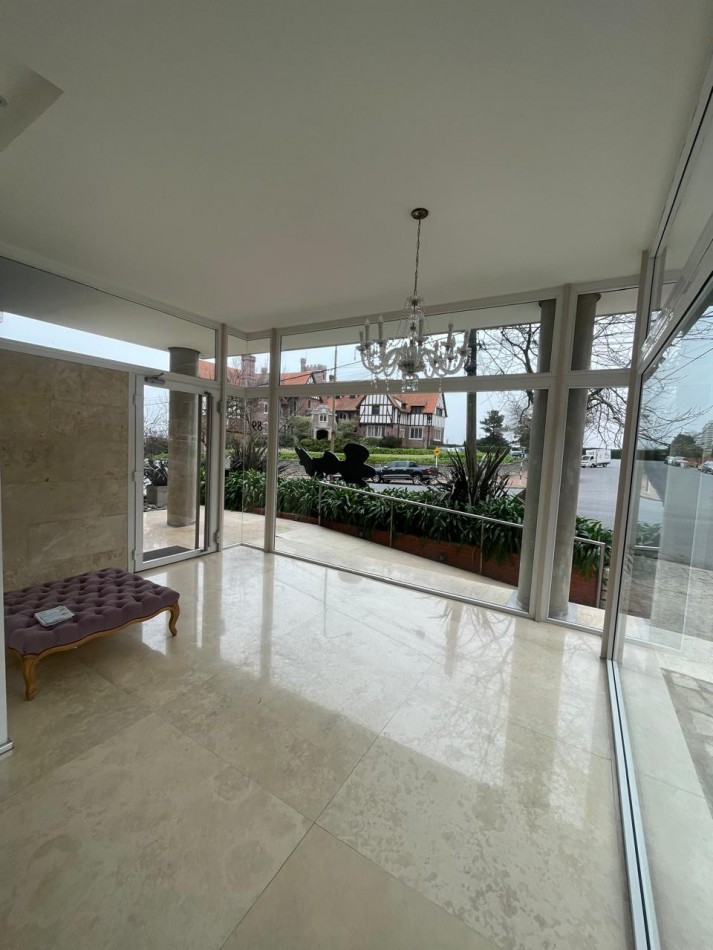 DEPARTAMENTO, PISO 3 AMB. CON COCHERA VISTA PLENA AL GOLF CLUB MDP Y MAR, BALCON CORRIDO PERIMETRAL, QUINCHO, GYM, SOFIA IV