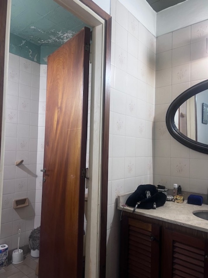 venta chalet en mar del plata, cercano a  barrio santa Monica,  3 amb. con parque, garaje y trotadora varios autos.