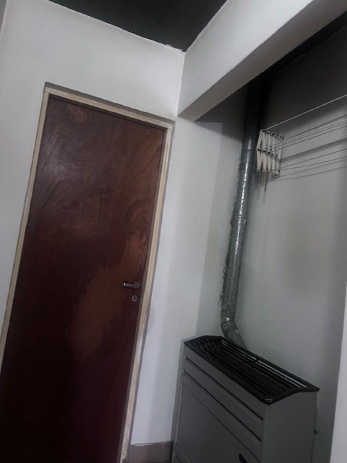 venta chalet en mar del plata, cercano a  barrio santa Monica,  3 amb. con parque, garaje y trotadora varios autos.
