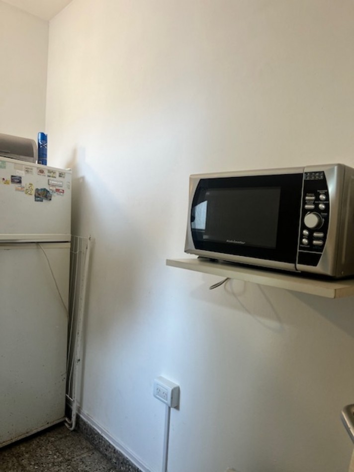 VENTA DEPARTAMENTO.  3 AMB.,  ZONA PLAZA MITRE