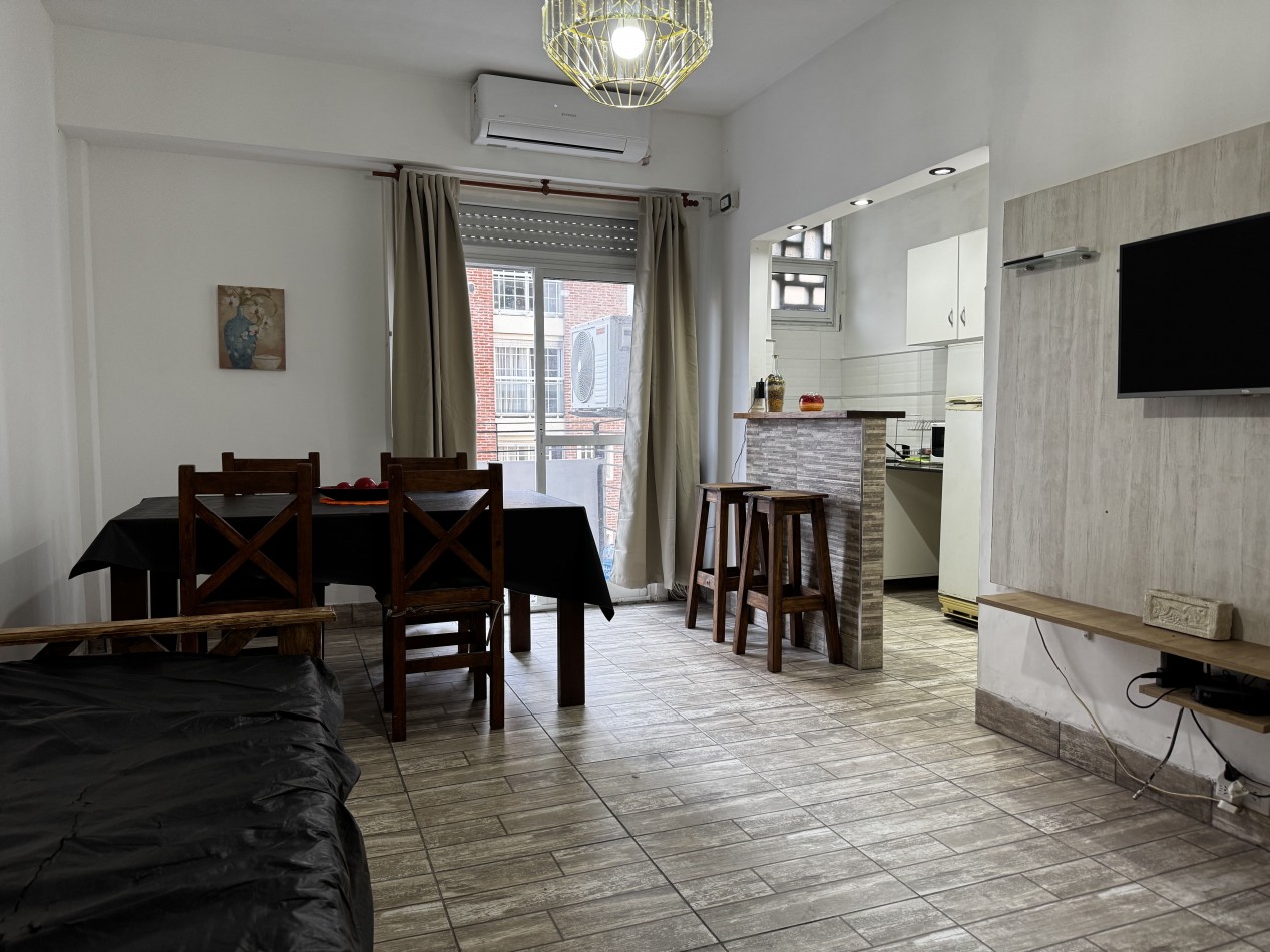 2 AMBIENTES A LA CALLE CON BALCON SALIENTE EN ZONA CENTRO - APTO CREDITO