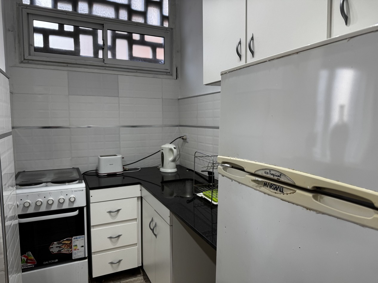 2 AMBIENTES A LA CALLE CON BALCON SALIENTE EN ZONA CENTRO - APTO CREDITO