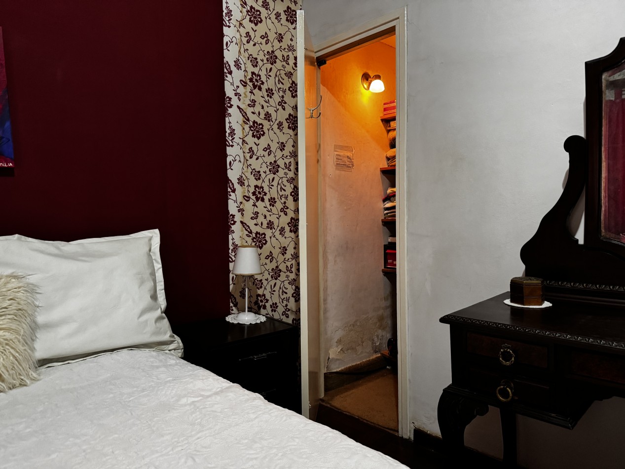 Chalet de 4 ambientes en esquina con garage, patio y altillo - Chauvin - Mar del Plata