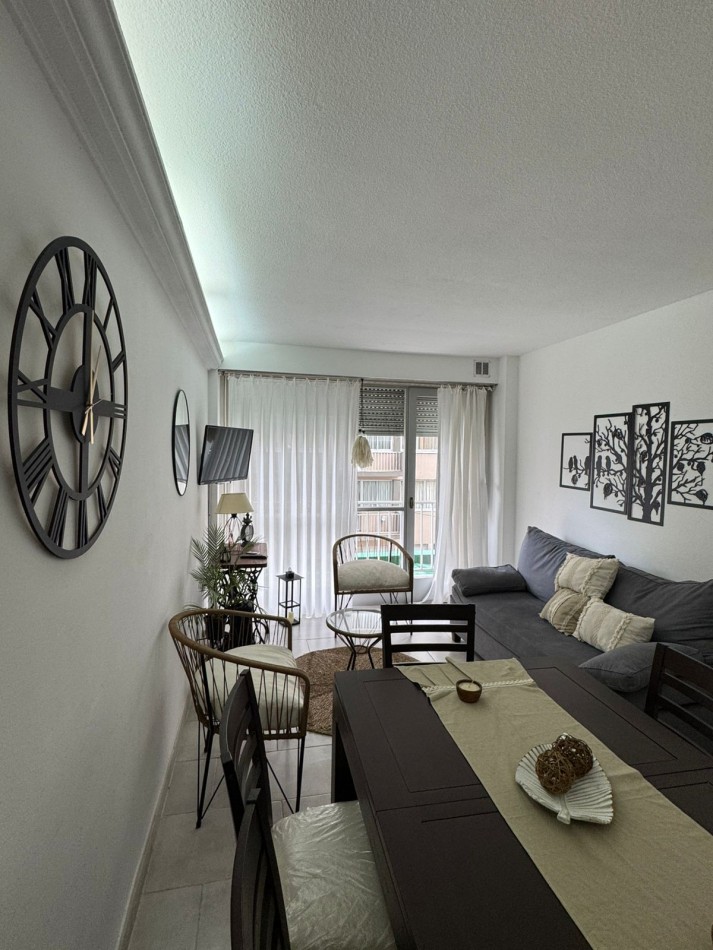 Departamento de 2 Ambientes a la Calle con Balcon - Zona Centro, Mar del Plata