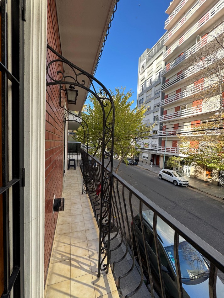 Dpto 3 ambientes (primer piso por escalera)