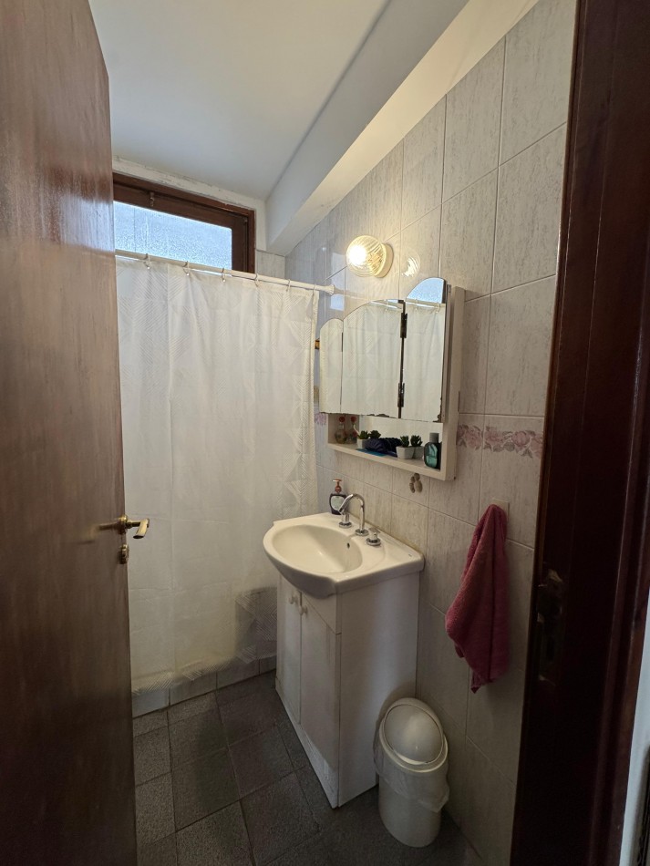 Dpto 3 ambientes (primer piso por escalera)