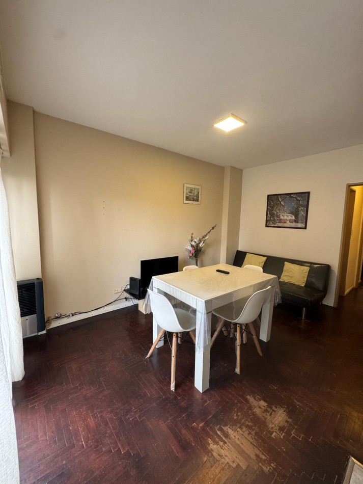 2 AMBIENTES CON BALCON A LA CALLE EN EXCELENTE UBICACION - RENTABILIDAD
