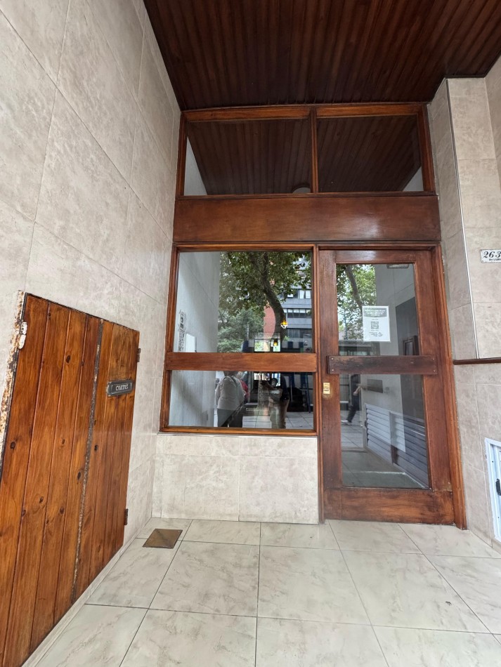 2 AMBIENTES CON BALCON A LA CALLE EN EXCELENTE UBICACION - RENTABILIDAD
