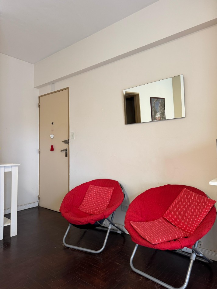 2 AMBIENTES CON BALCON A LA CALLE EN EXCELENTE UBICACION - RENTABILIDAD