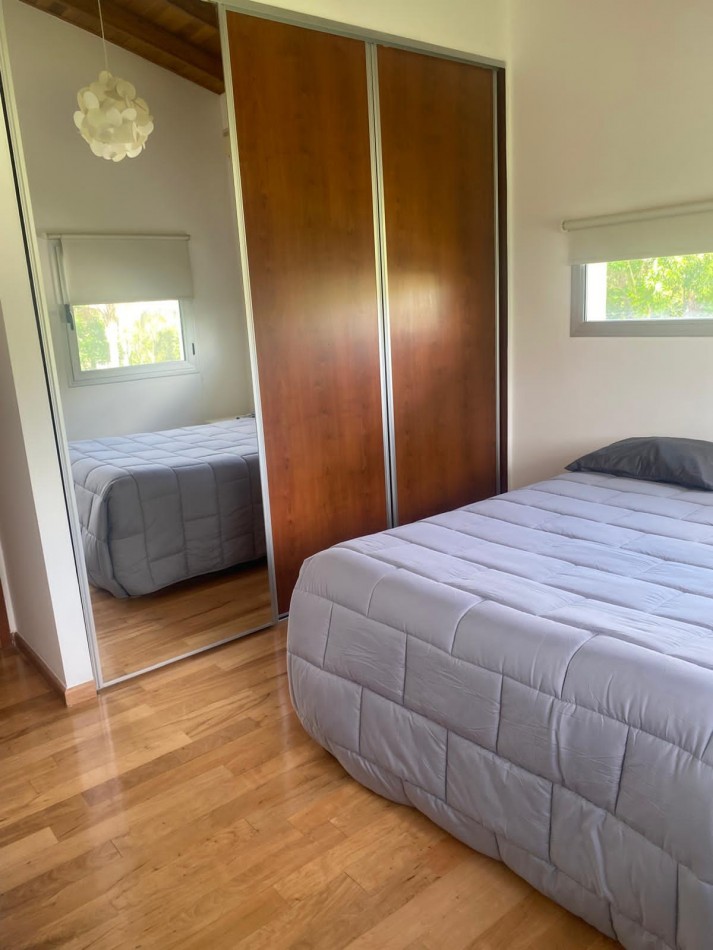 EXCLUSIVA CASA 7 AMBIENTES DE CATEGORIA EN BARRIO PRIVADO VILLAGE DEL PARQUE/HUDSON