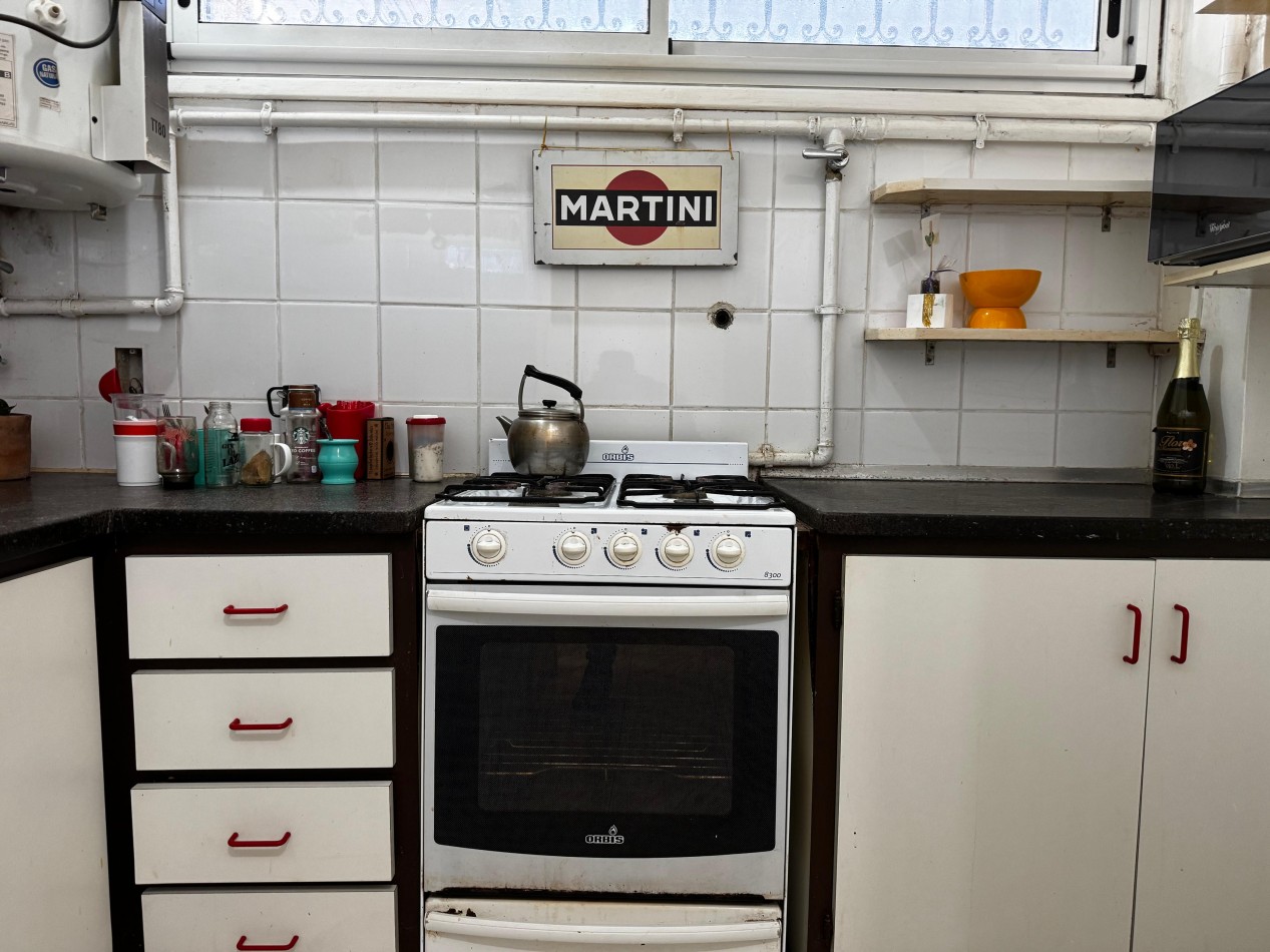 Oportunidad en La Perla Norte - Departamento 3 Ambientes a la Calle