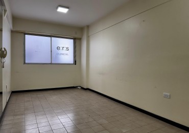 OFICINA EN ZONA CENTRO EN EDIFICIO EXCLUSIVO PARA OFICINAS