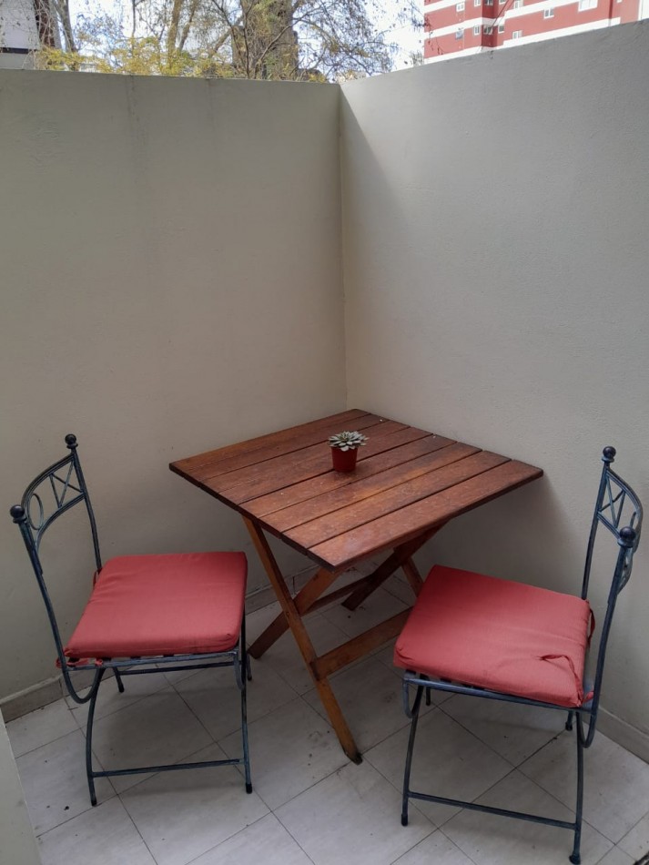 3 AMB.EXTERNOS, BALCON Y PATIO. 2 BAÑOS. PLAZA MITRE.