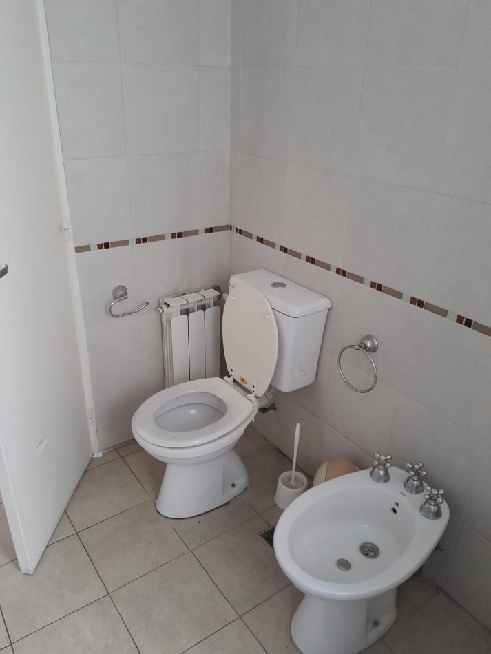 3 AMB.EXTERNOS, BALCON Y PATIO. 2 BAÑOS. PLAZA MITRE.