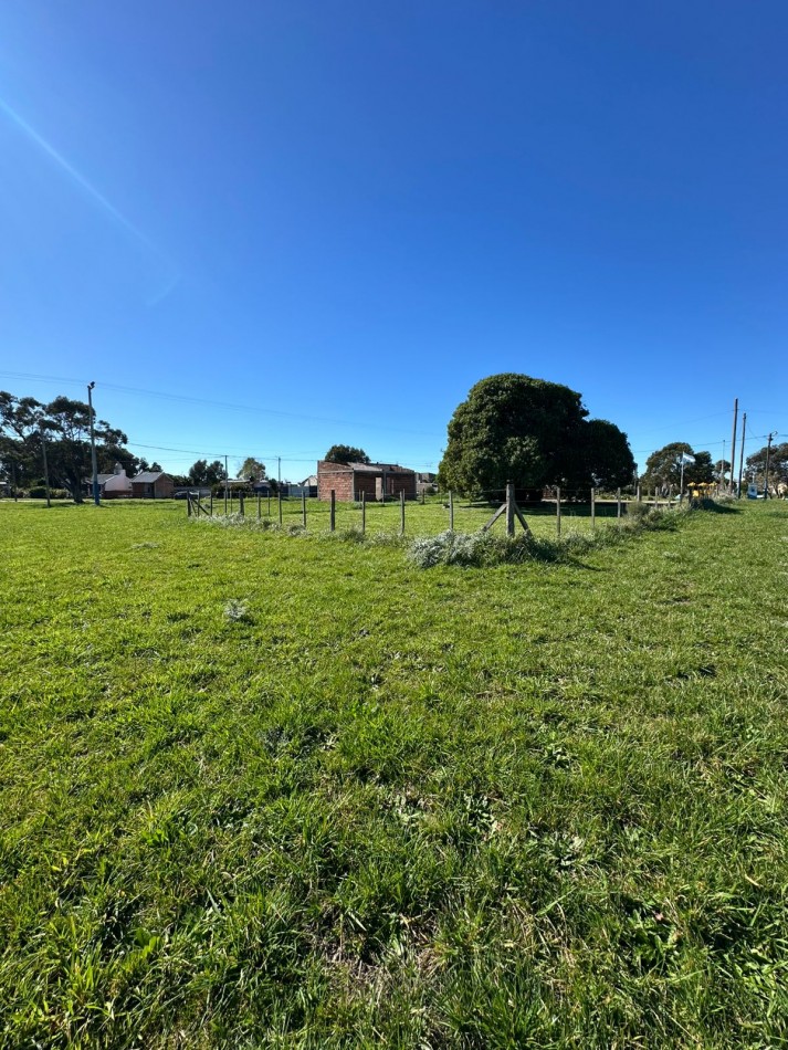 EXCELENTE LOTE EN PLAYA DORADA. TOMA VEHICULO EN PARTE DE PAGO.