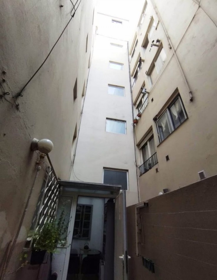 OPORTUNIDAD DEPARTAMENTO 2 AMBIENTES EN CHAUVIN CON PATIO