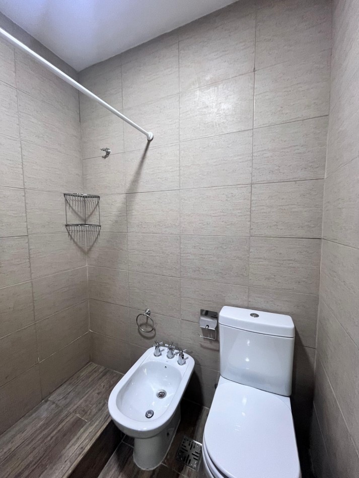 Departamento 3 ambientes con balcon zona villa primera