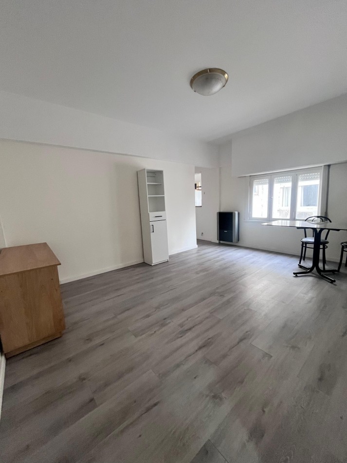 Departamento 3 ambientes con balcon zona villa primera