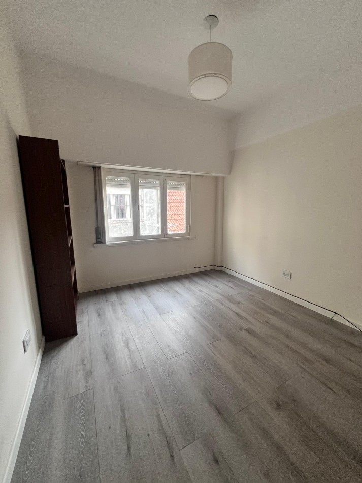 Departamento 3 ambientes con balcon zona villa primera