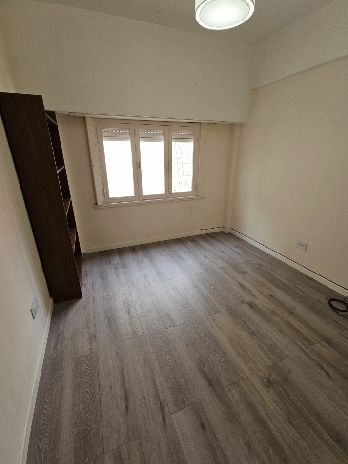 Departamento 3 ambientes con balcon zona villa primera