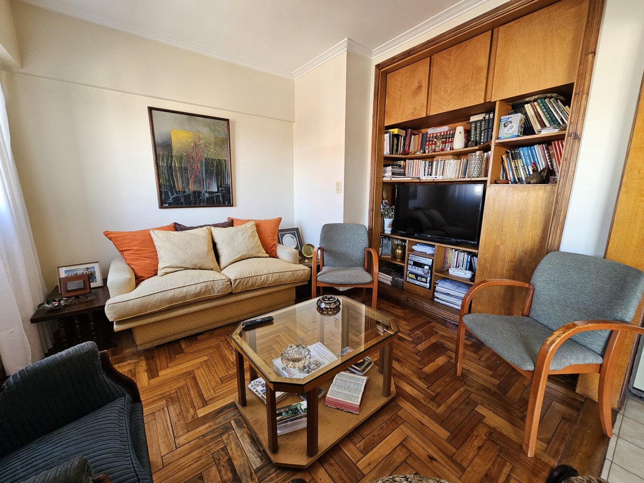 DEPARTAMENTO 3 AMBIENTES CON BALCON AL FRENTE