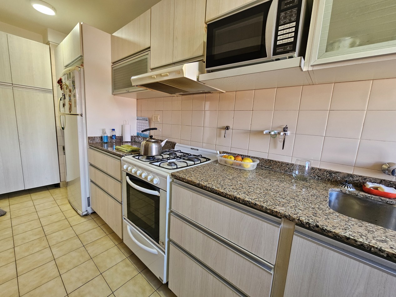 DEPARTAMENTO 3 AMBIENTES CON BALCON AL FRENTE