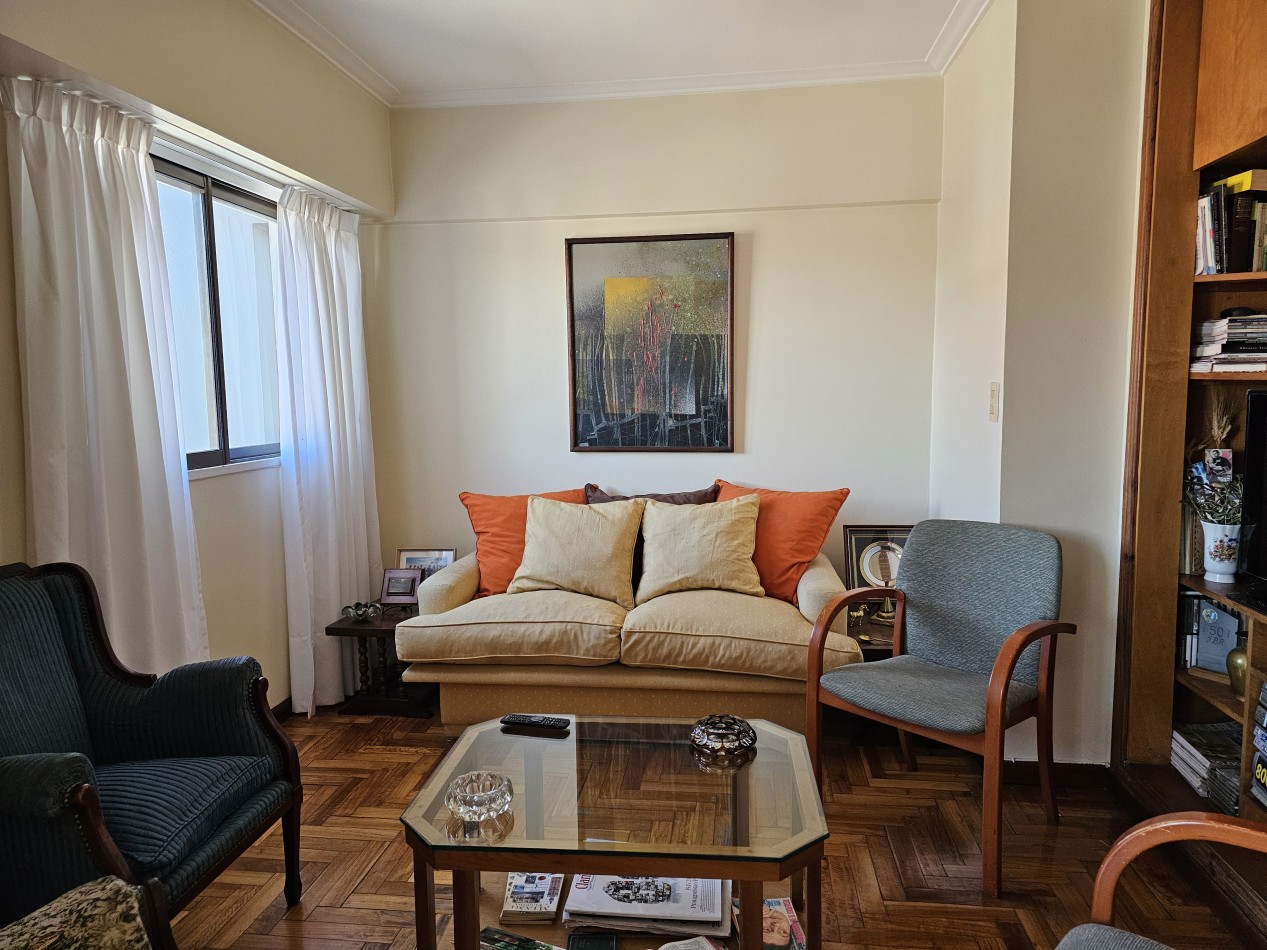 DEPARTAMENTO 3 AMBIENTES CON BALCON AL FRENTE