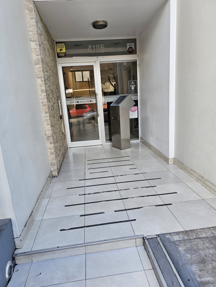 DEPARTAMENTO 3 AMBIENTES CON BALCON AL FRENTE